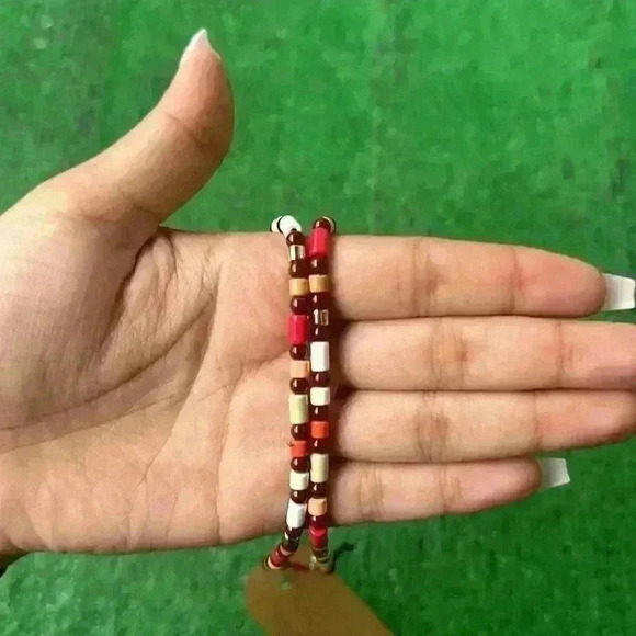 Roxanne Assoulin - Picture 2 of 3